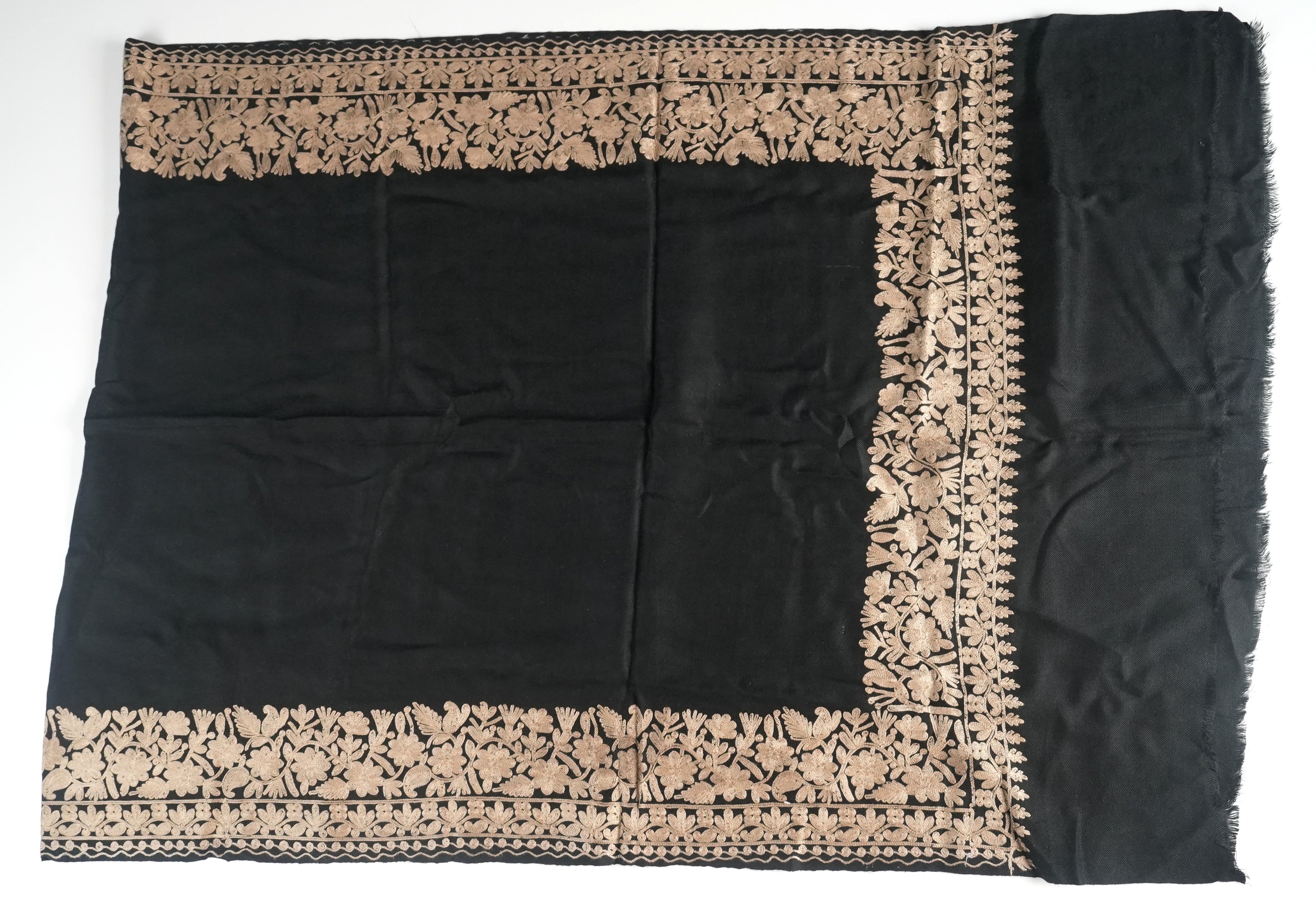 Elegant Patterned Wrap Scarf