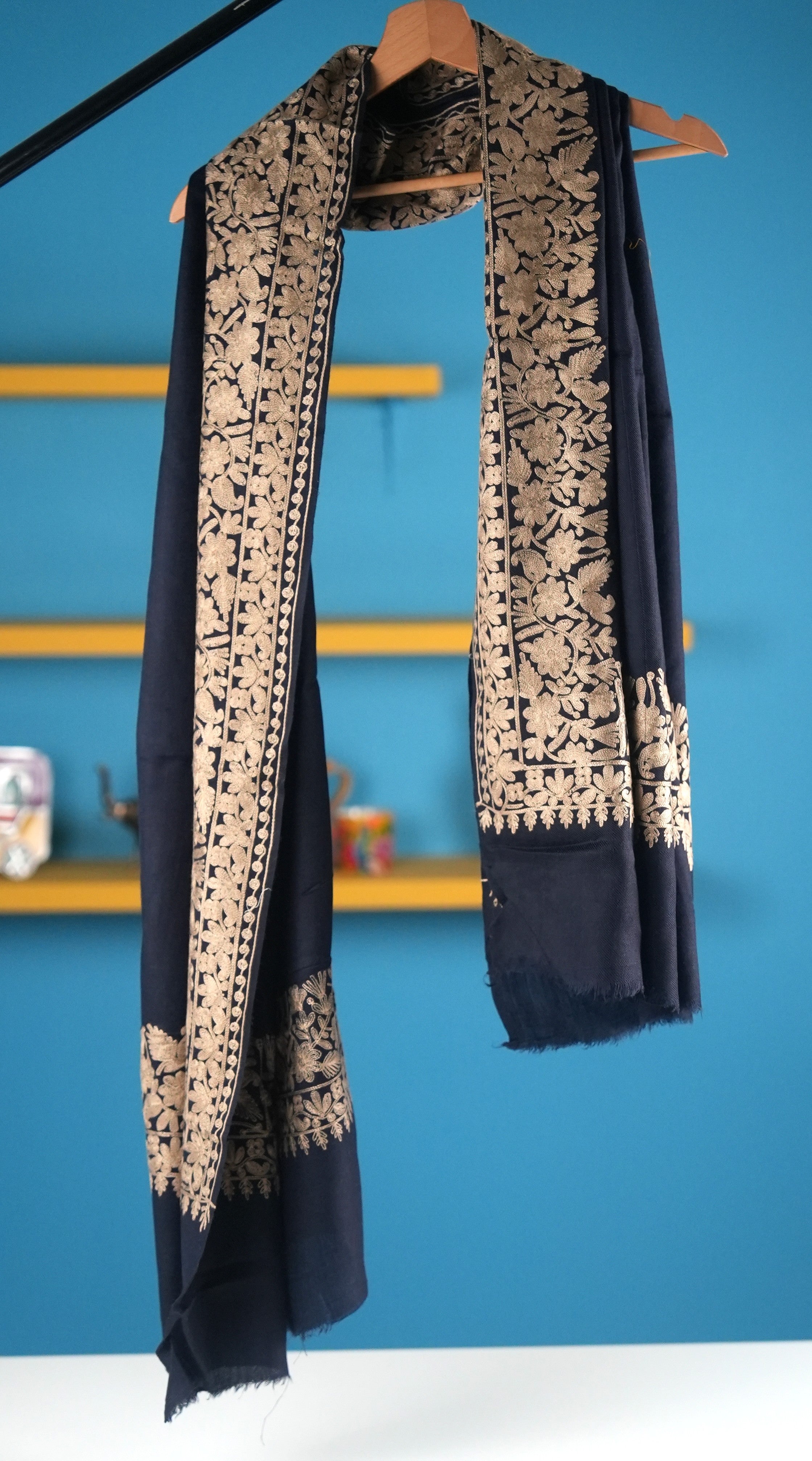 Elegant Patterned Wrap Scarf