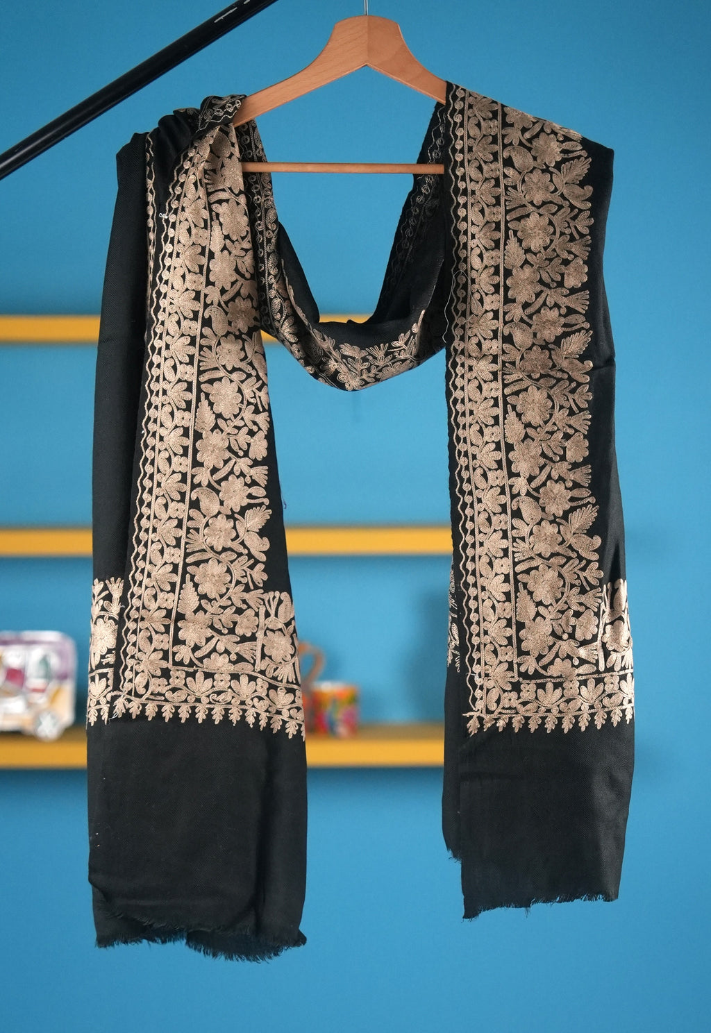 Elegant Patterned Wrap Scarf